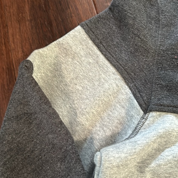 DUNNING GOLF SWEATSHIRT - Picture 4 of 9